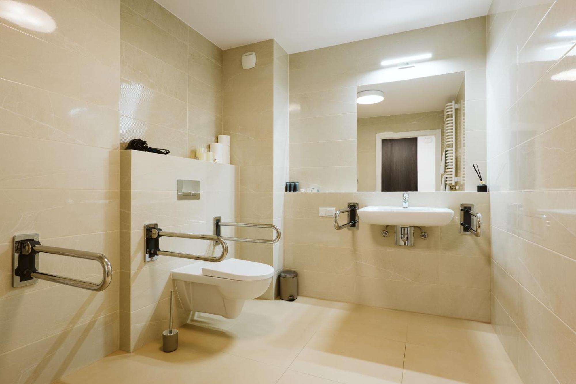 شقة Apartament Przy Dworcu Glownym Free Parking فروتسواف المظهر الخارجي الصورة